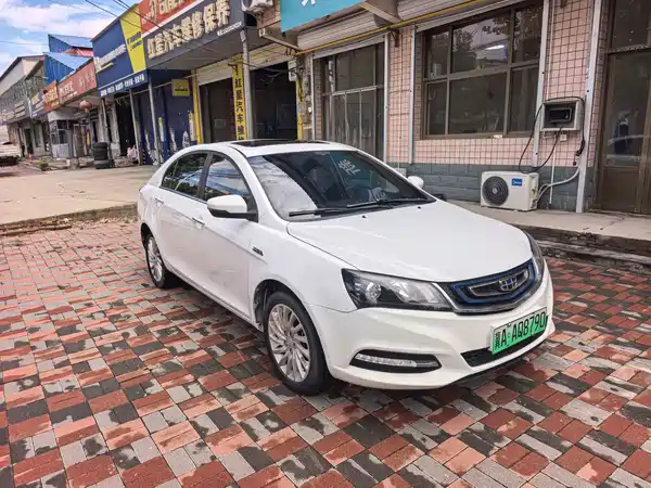 Geely Emgrand New Energy 2017