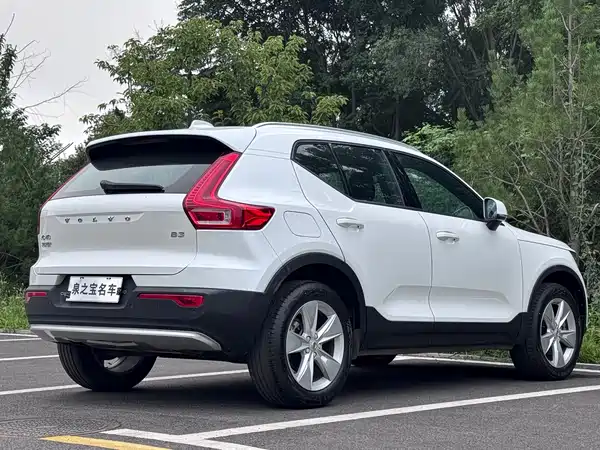 Volvo XC40 2023