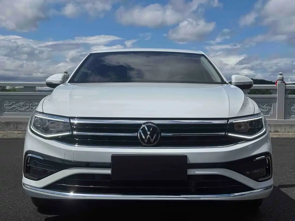 Volkswagen Bora 2023