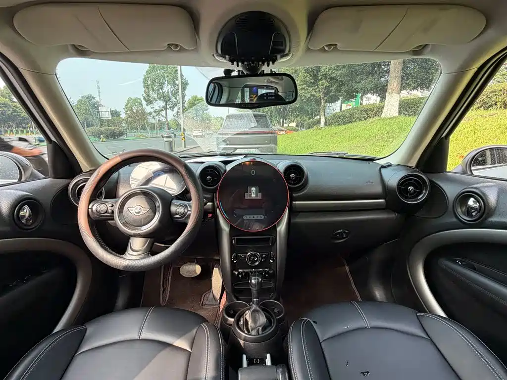 MINI Countryman 2015 — фото 11
