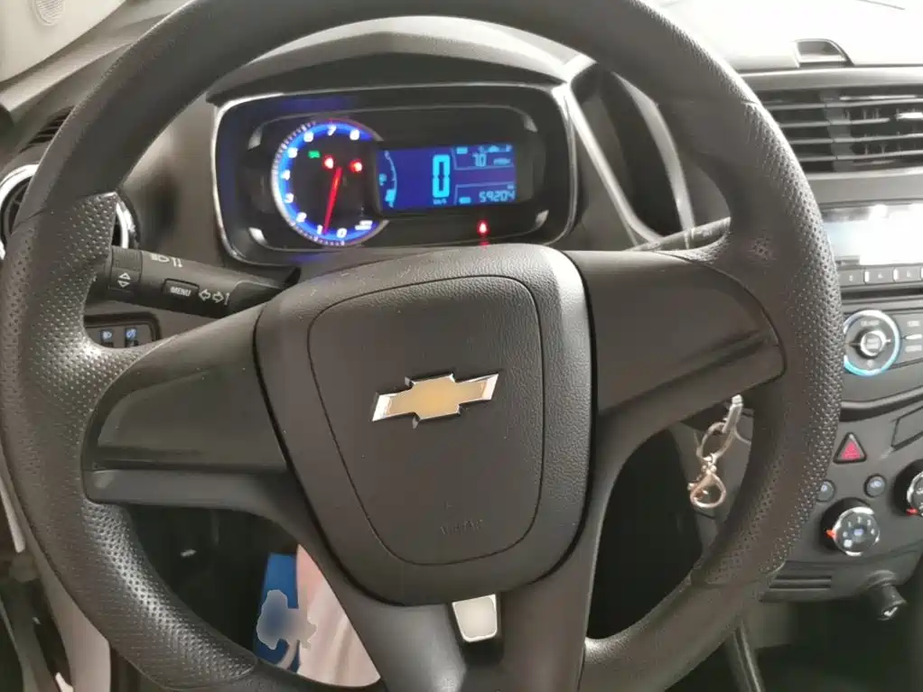 Chevrolet Trax 2016 — фото 11