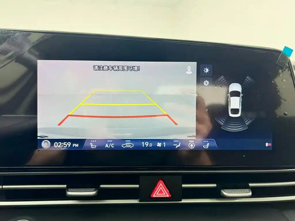 Hyundai Elantra 2022