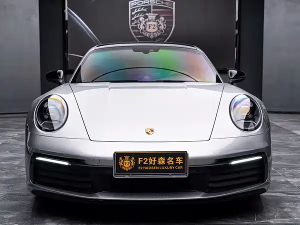 Porsche 911 2021