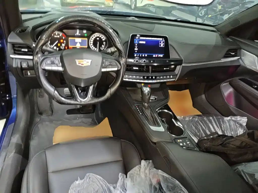 Cadillac CT4 2020 — фото 10