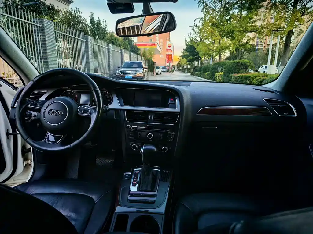 Audi A4L 2014