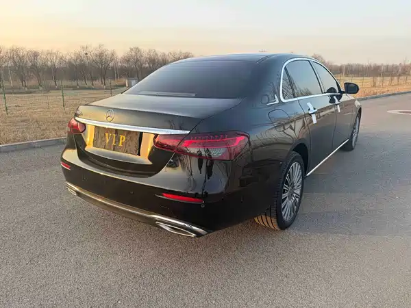 Mercedes-Benz E-Class 2022