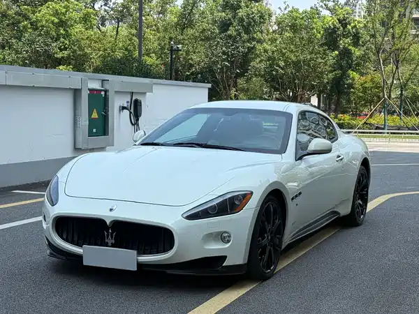 Maserati Granturismo 2011