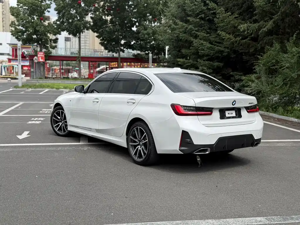 BMW 3 Series 2023