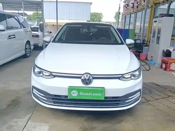 Volkswagen Golf 2023