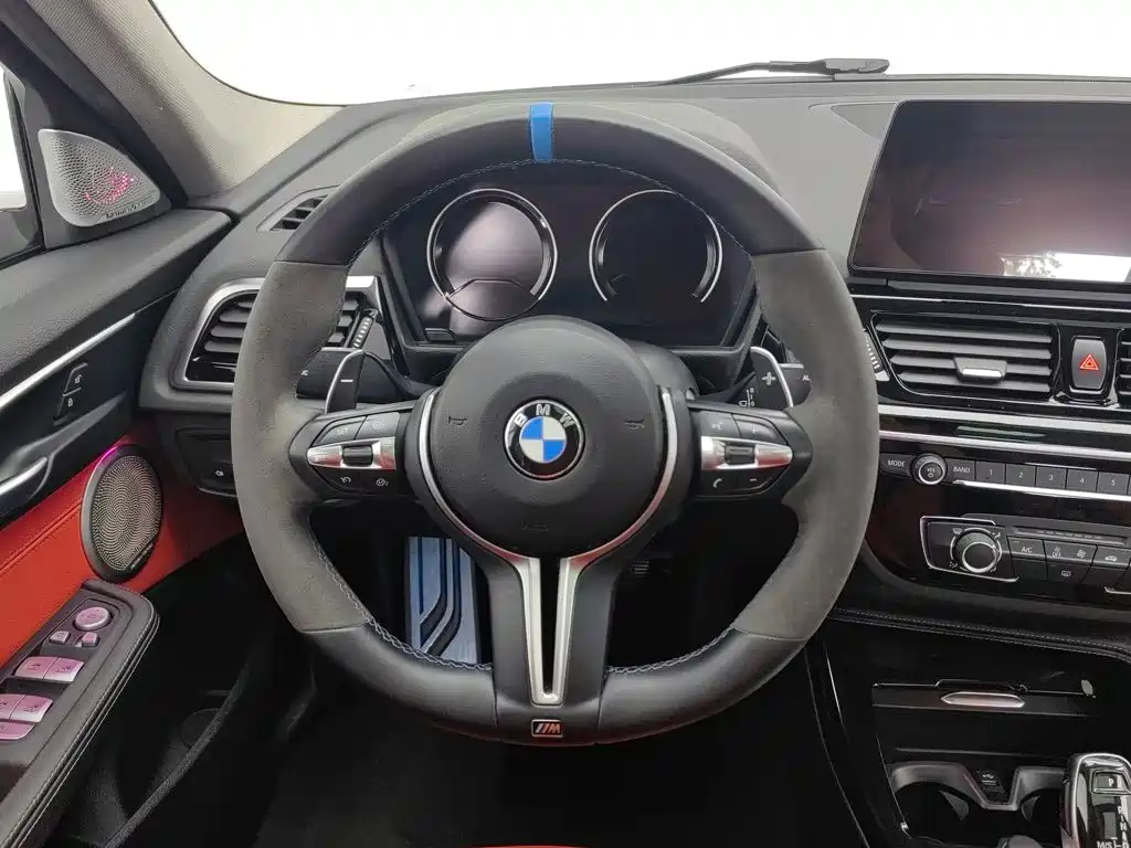 BMW 1 Series 2023 — фото 11