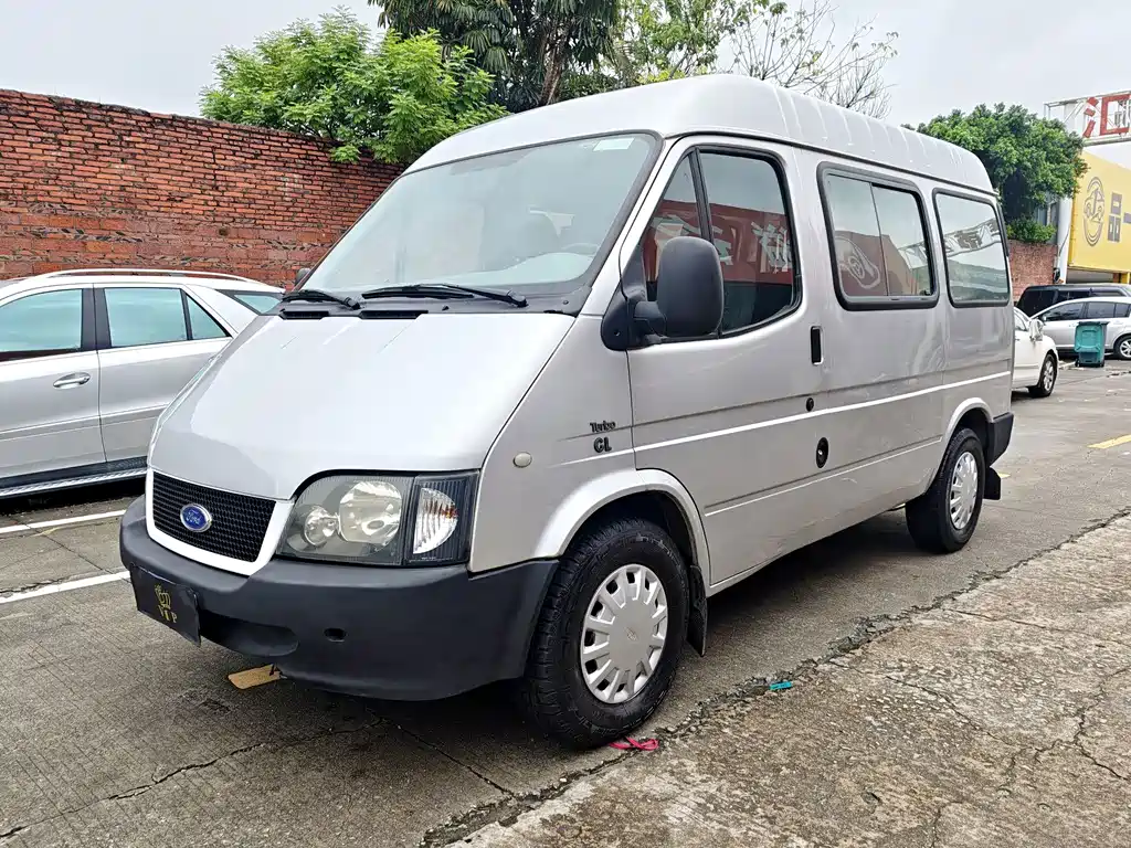 Ford Classic Transit 2015 — фото 1