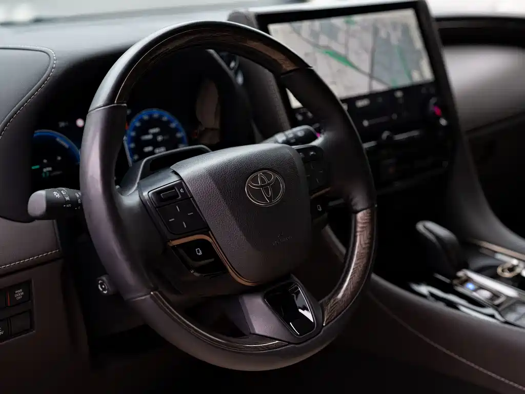 Toyota Alphard 2024 — фото 6