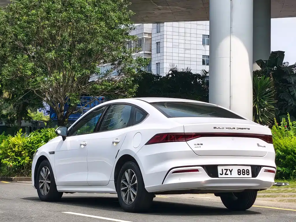 BYD Qin PLUS 2023 — фото 5