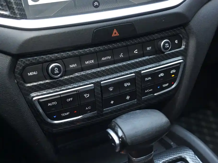 GAC Motor Trumpchi GS7 2018 — фото 8