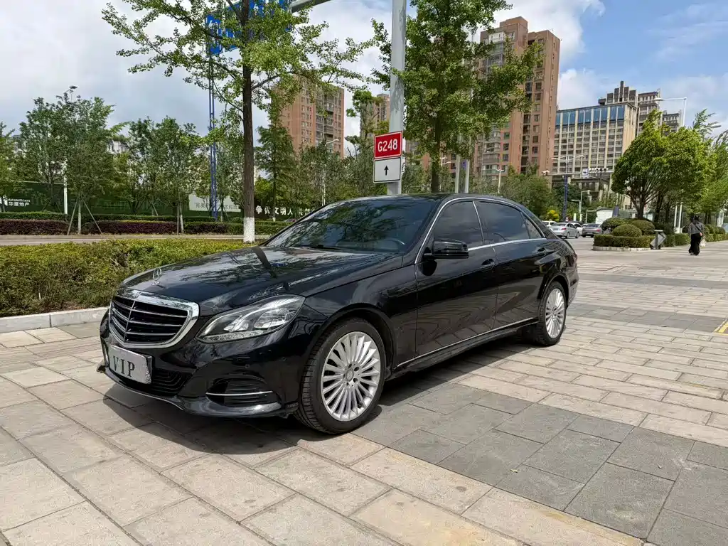Mercedes-Benz E-Class 2015