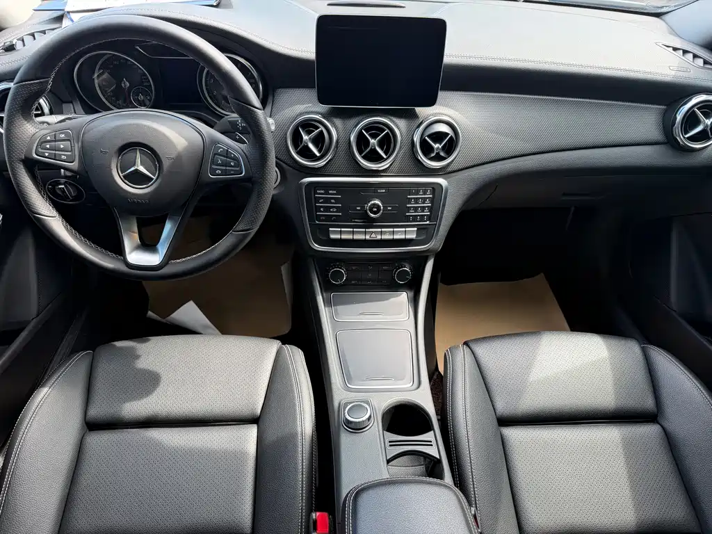 Mercedes-Benz GLA 2018 — фото 9