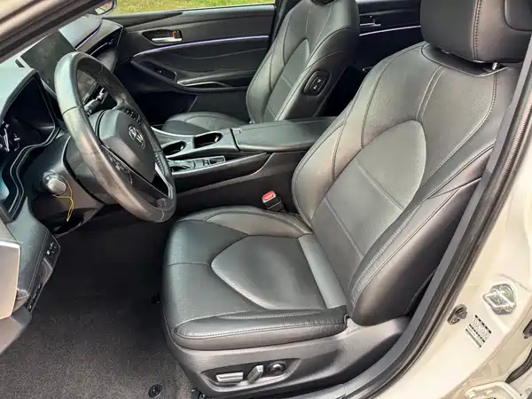 Toyota Avalon 2023