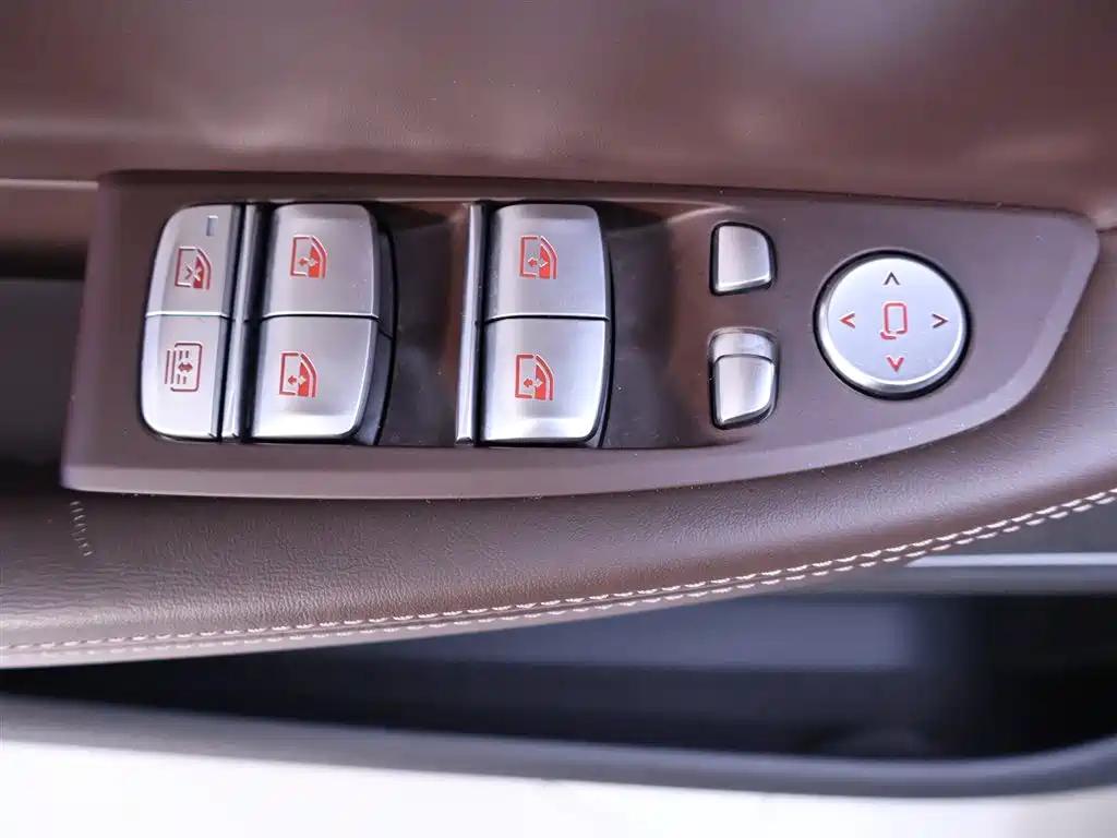 BMW 7 Series 2022 — фото 17
