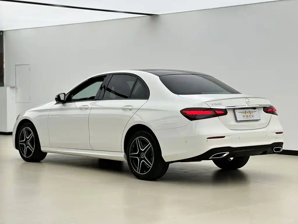 Mercedes-Benz E-Class 2024