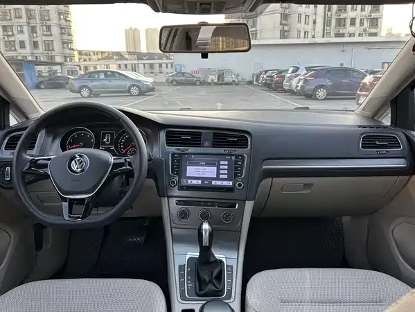 Volkswagen Golf 2015