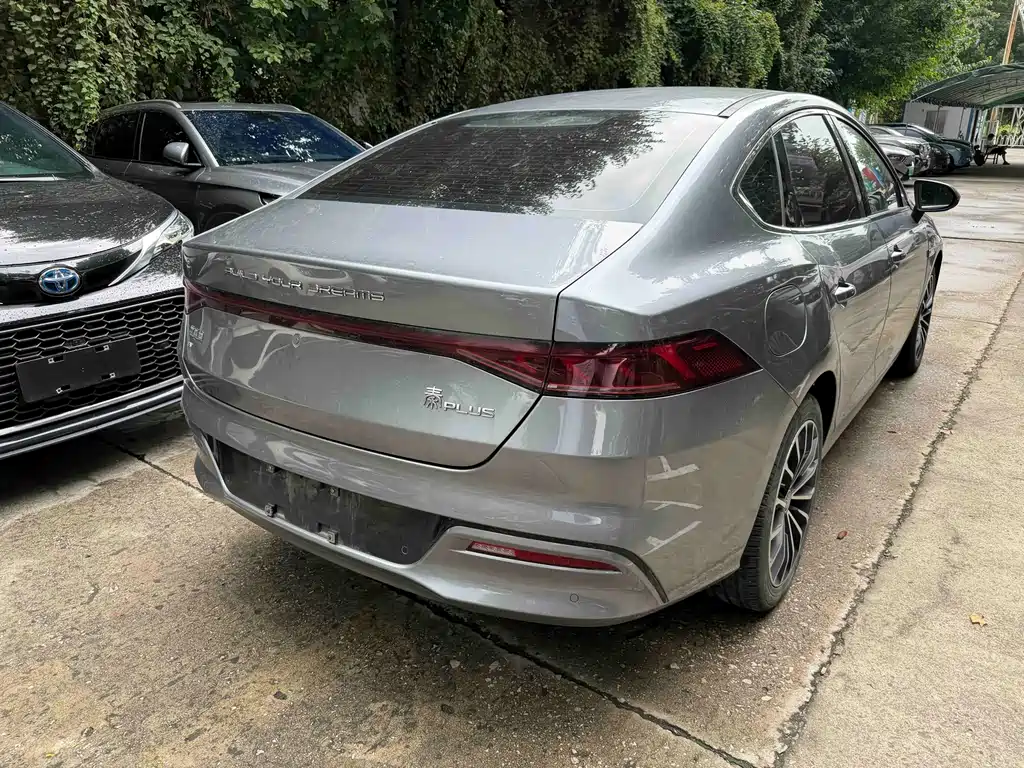 BYD Qin PLUS 2022 — фото 9