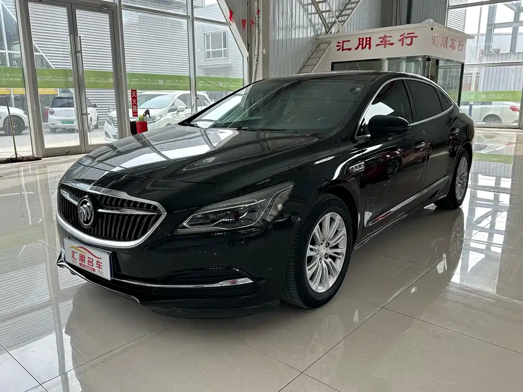 Buick LaCrosse 2019 — фото 1