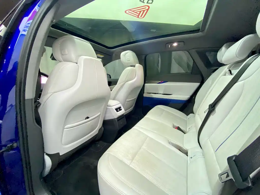 Cadillac IQ 2024 — фото 14