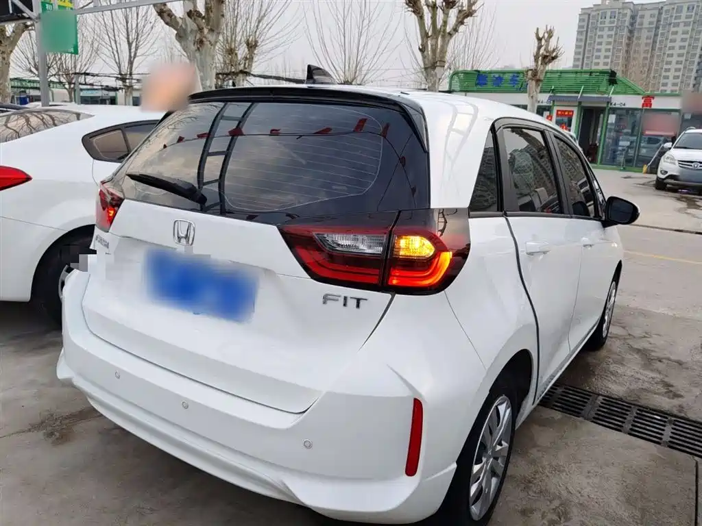 Honda Fit 2023 — фото 7
