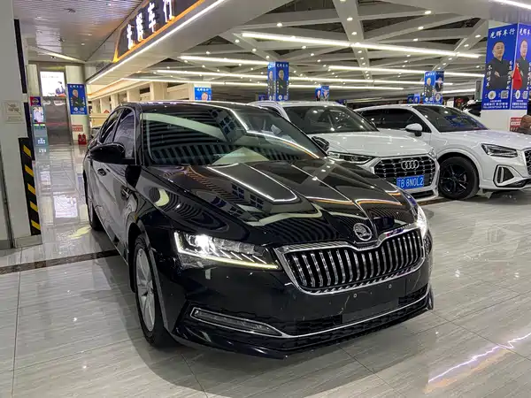 Skoda Superb 2022