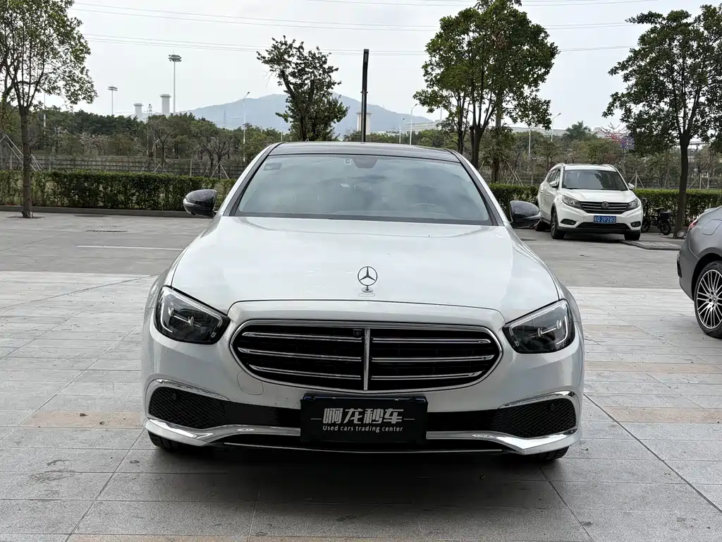 Mercedes-Benz E-Class 2022 — фото 2