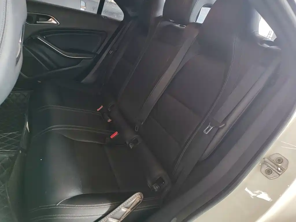 Mercedes-Benz CLA 2018 — фото 17