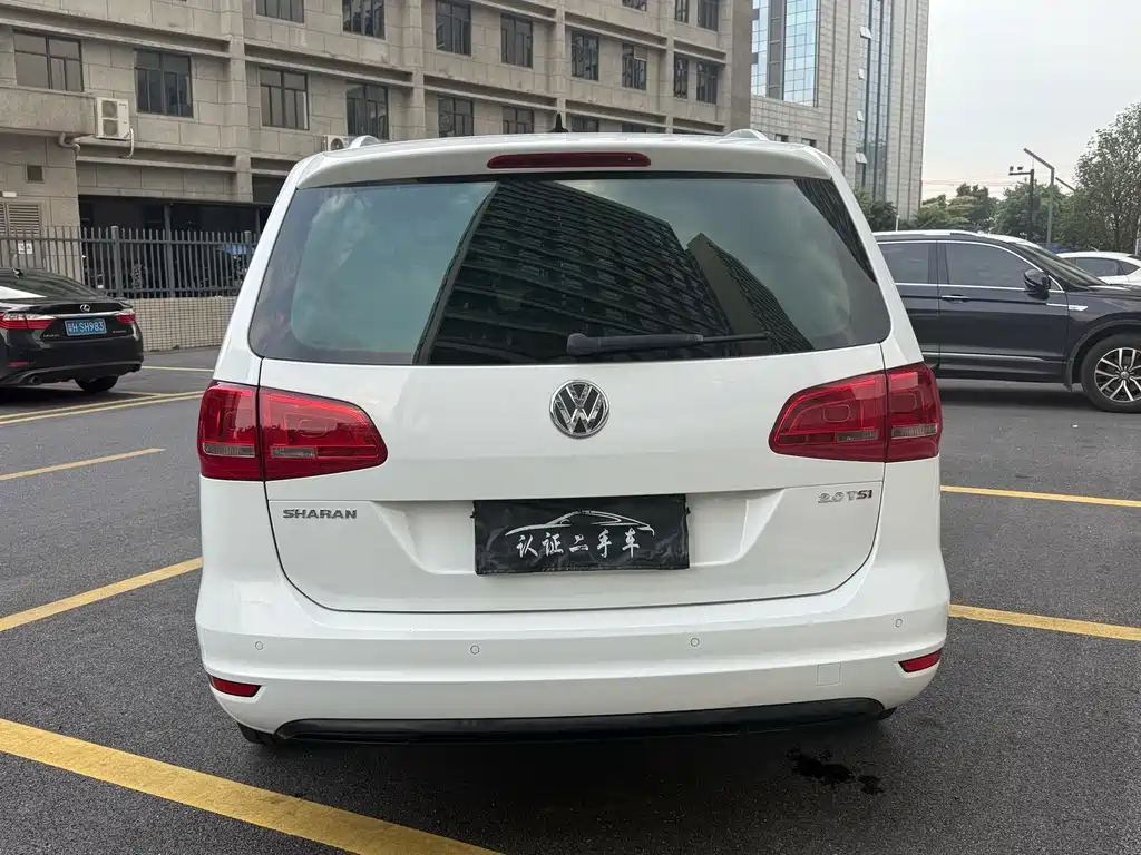 Volkswagen Sharan 2015 — фото 5
