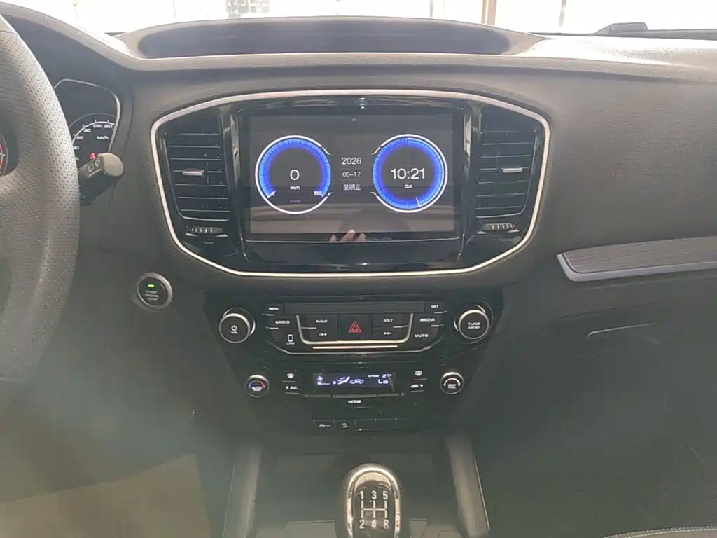 Geely Vision X6 2017 — фото 13
