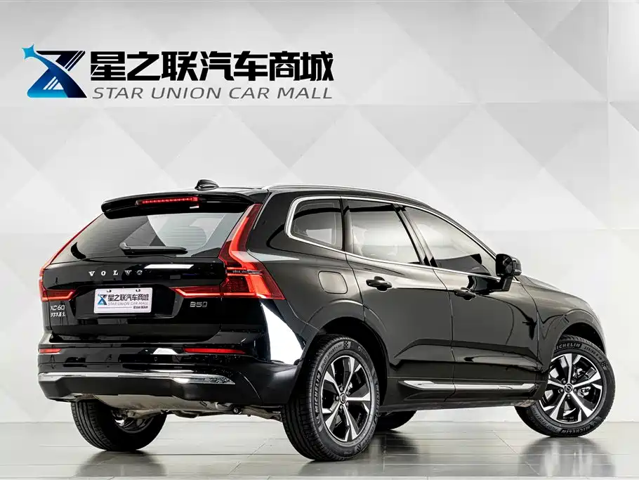 Volvo XC60 2026 — фото 8