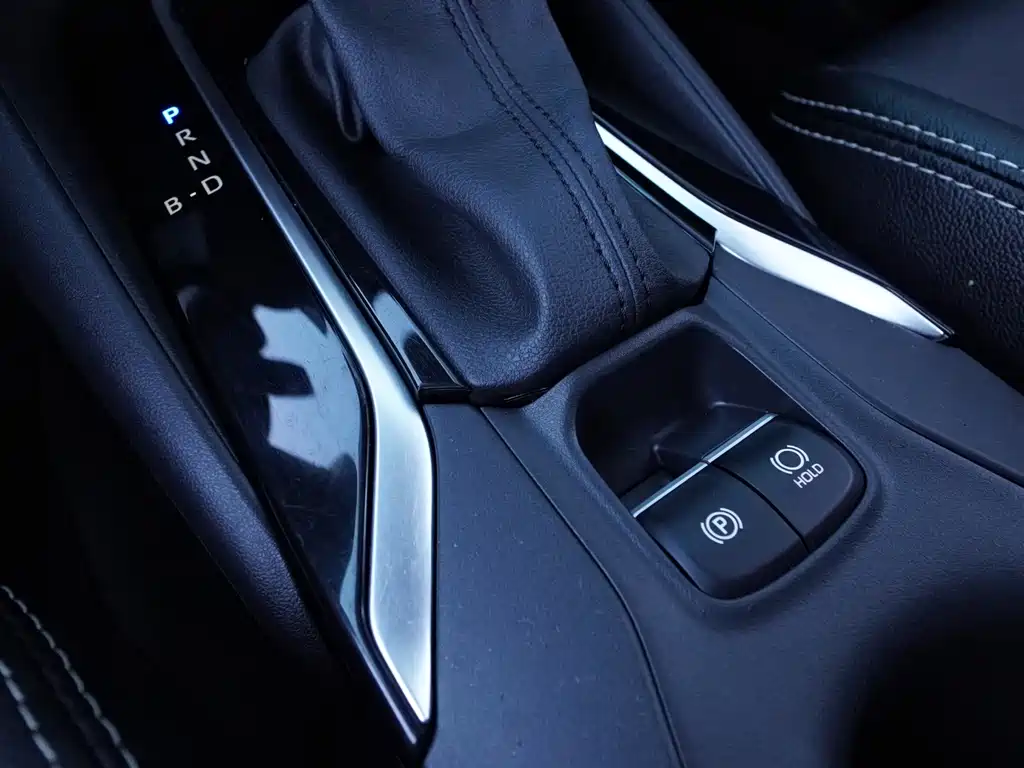 Toyota Corolla 2023 — фото 20