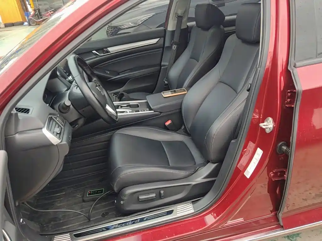 Honda Accord 2020 — фото 15