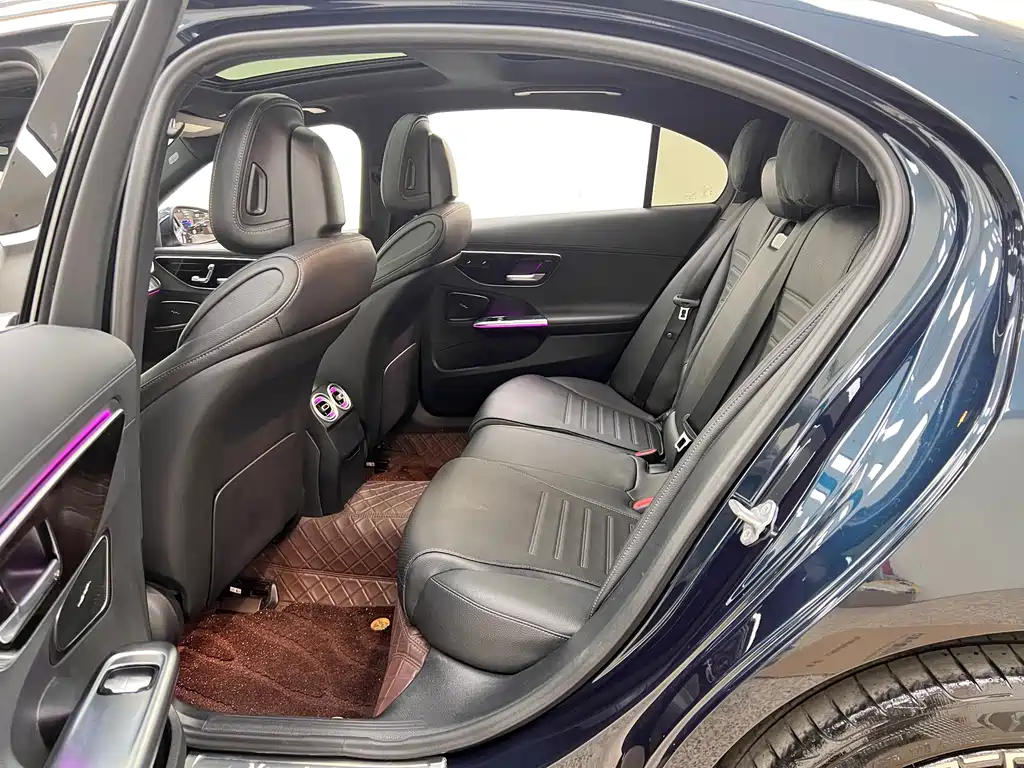Mercedes-Benz C-Class 2022 — фото 17