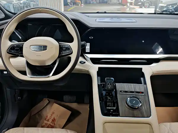 Geely Xingyue L 2024