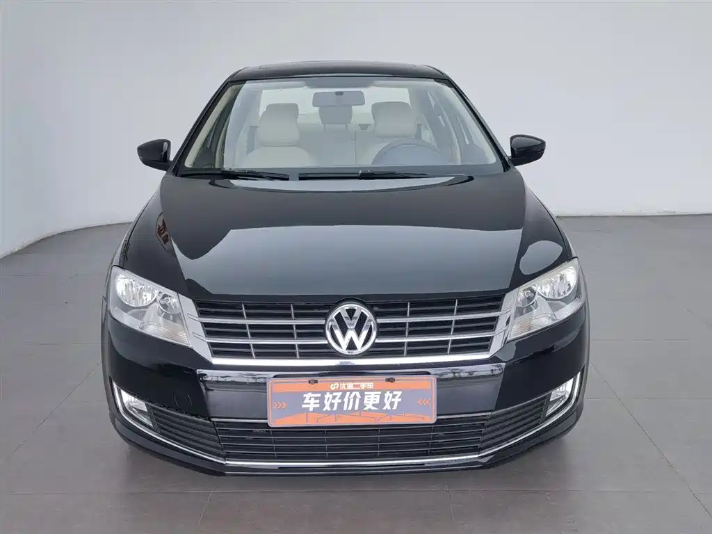Volkswagen Lavida 2013