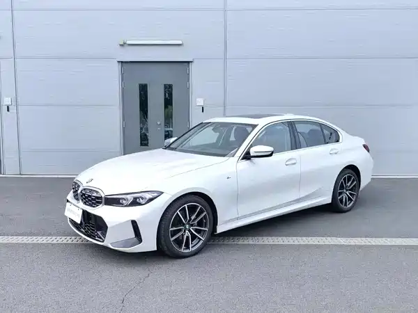 BMW 3 Series 2025