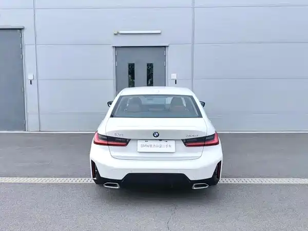 BMW 3 Series 2025