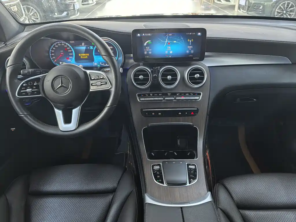 Mercedes-Benz GLC 2021