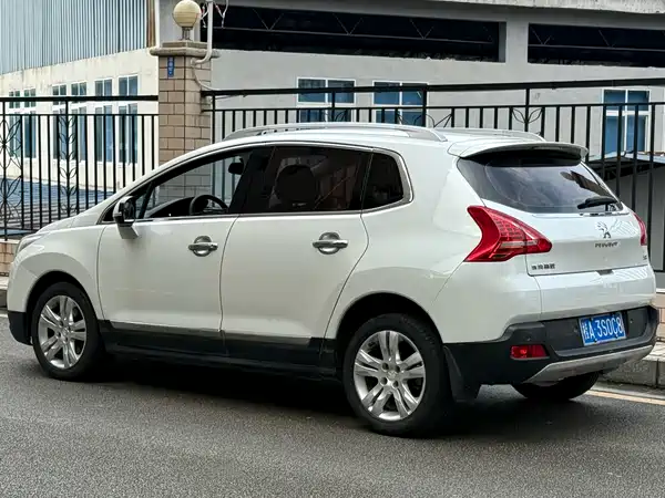 Peugeot 3008 2015