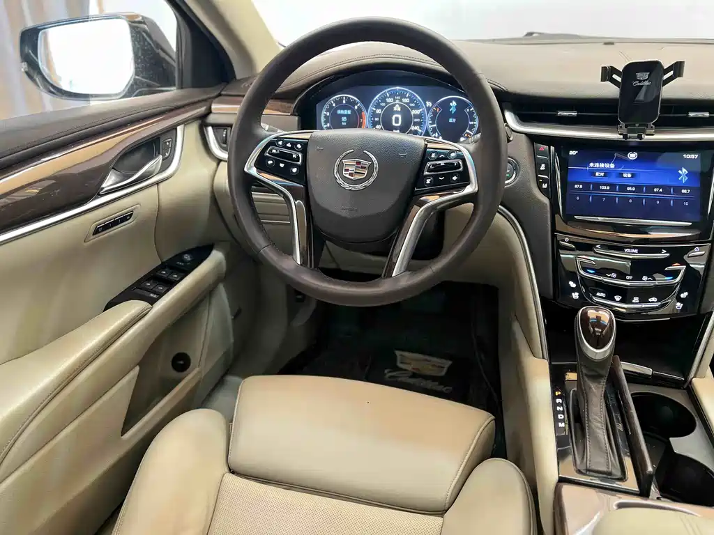 Cadillac XTS 2013 — фото 15
