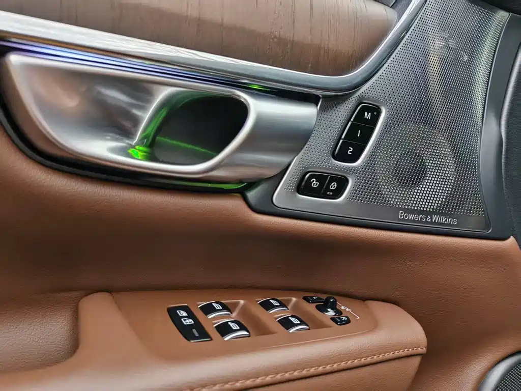 Volvo S90 2023 — фото 12