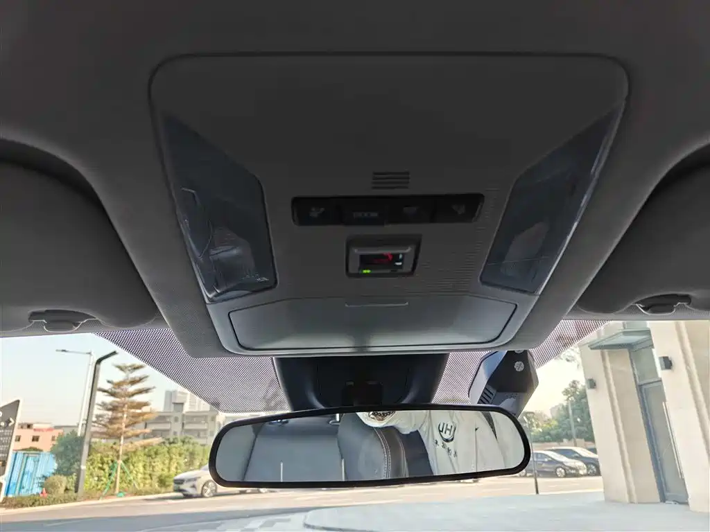 Toyota Wildlander 2023 — фото 30