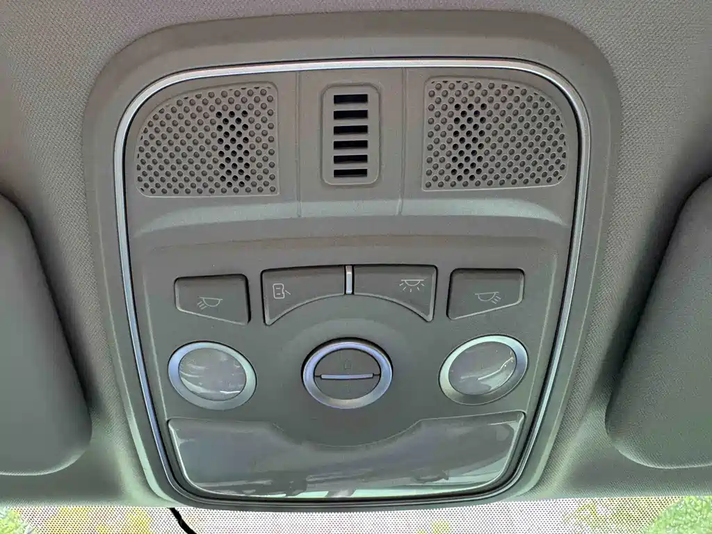 Haval M6 2023 — фото 12