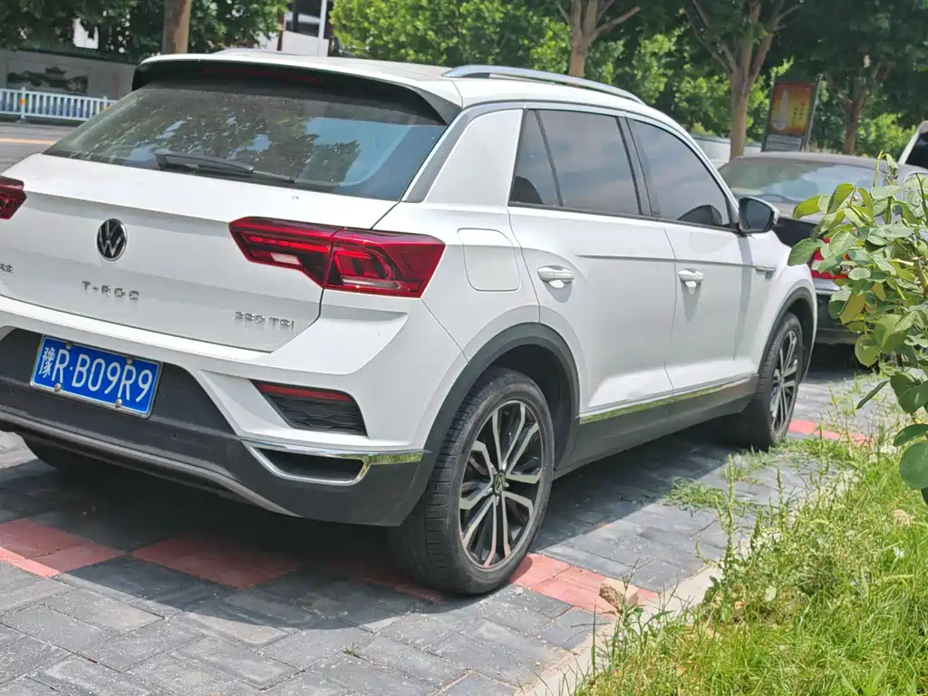 Volkswagen T-Roc 2021 — фото 12