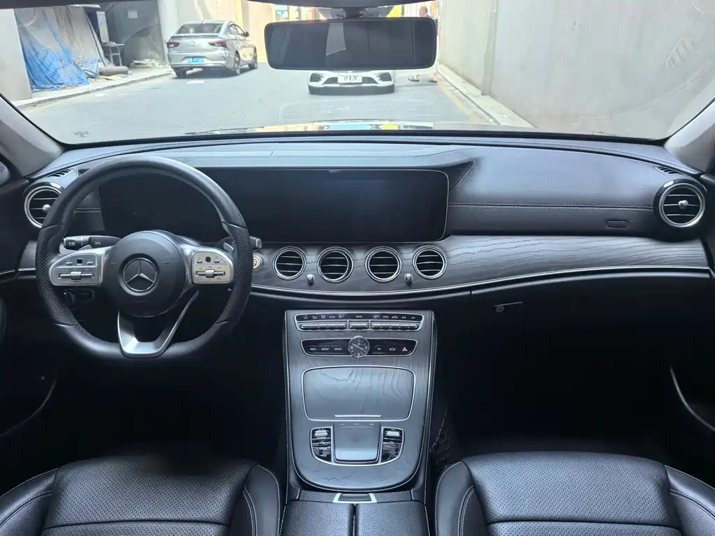 Mercedes-Benz E-Class 2019 — фото 6