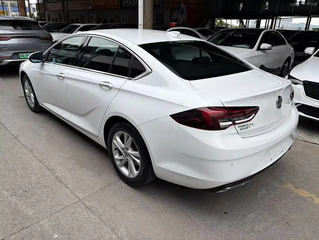 Buick Regal 2021 — фото 13